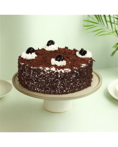 Eggless Deific Black Forest Treat Cake Half Kg