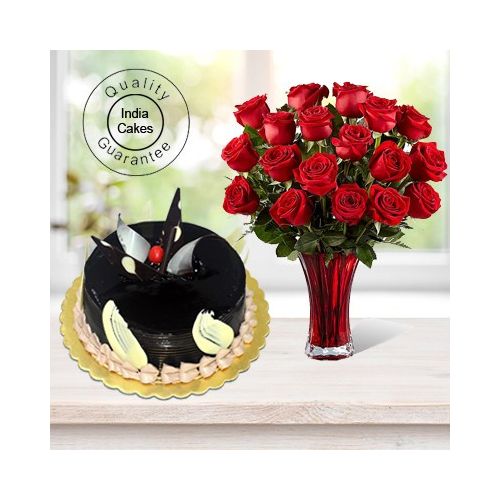 Eggless Chocolate Truffle Cake Half Kg with 6 Red Roses Bunch