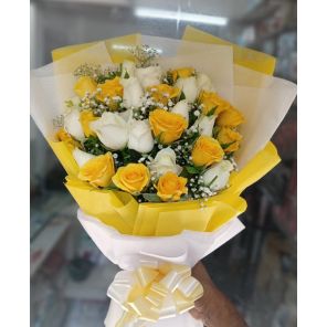 8 White and 8 Yellow Heartbeat Bouquet