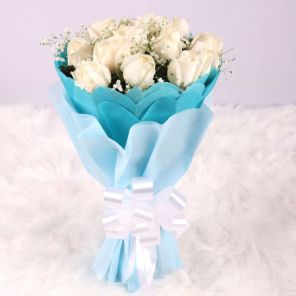 14 Serene White Roses Bouquet