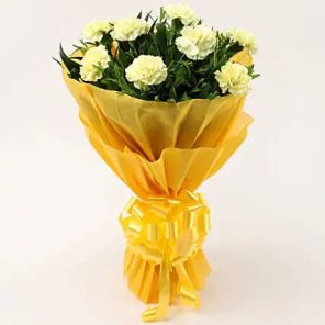 10 Beautiful Yellow Carnations Bouquet