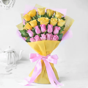 20 Yellow and Pink Roses Splendid Bouquet