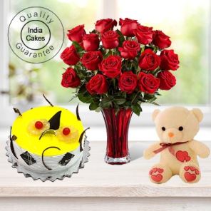 1 Kg Pineapple Cake-6 Red Roses Bunch-Teddy Bear