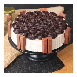 Crunchy Kitkat Cake