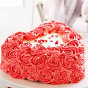Heart Shaped Rose Cake