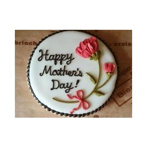 Delicious Happy Mothers Day Cake