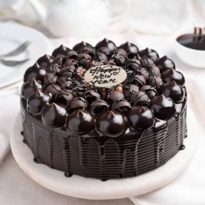 New Year Snickers Chocolate Cake