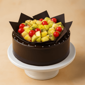 Yummy Chocolate Fresh Fruit Cake Half Kg